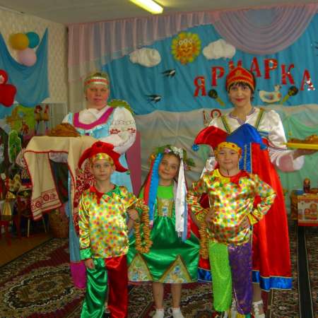 Весенняя ярмарка с народными традициями