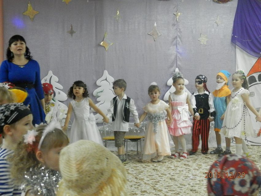 Новогодний утренник "Капитошка"